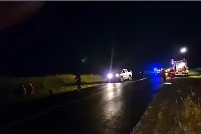 Tragedia en la ruta 32: murieron dos personas tras un choque entre moto y camioneta