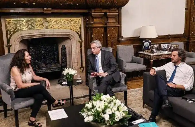 Fernández intervino la AFI, y designó como titular a la fiscal Camaño
