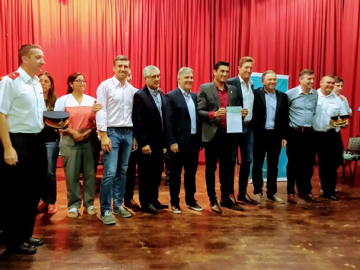 La provincia entregó $10 millones para damnificados por el temporal