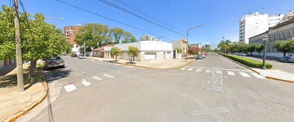 Tránsito cortado en la intersección de Av. Belgrano y Brandsen por obras sanitarias