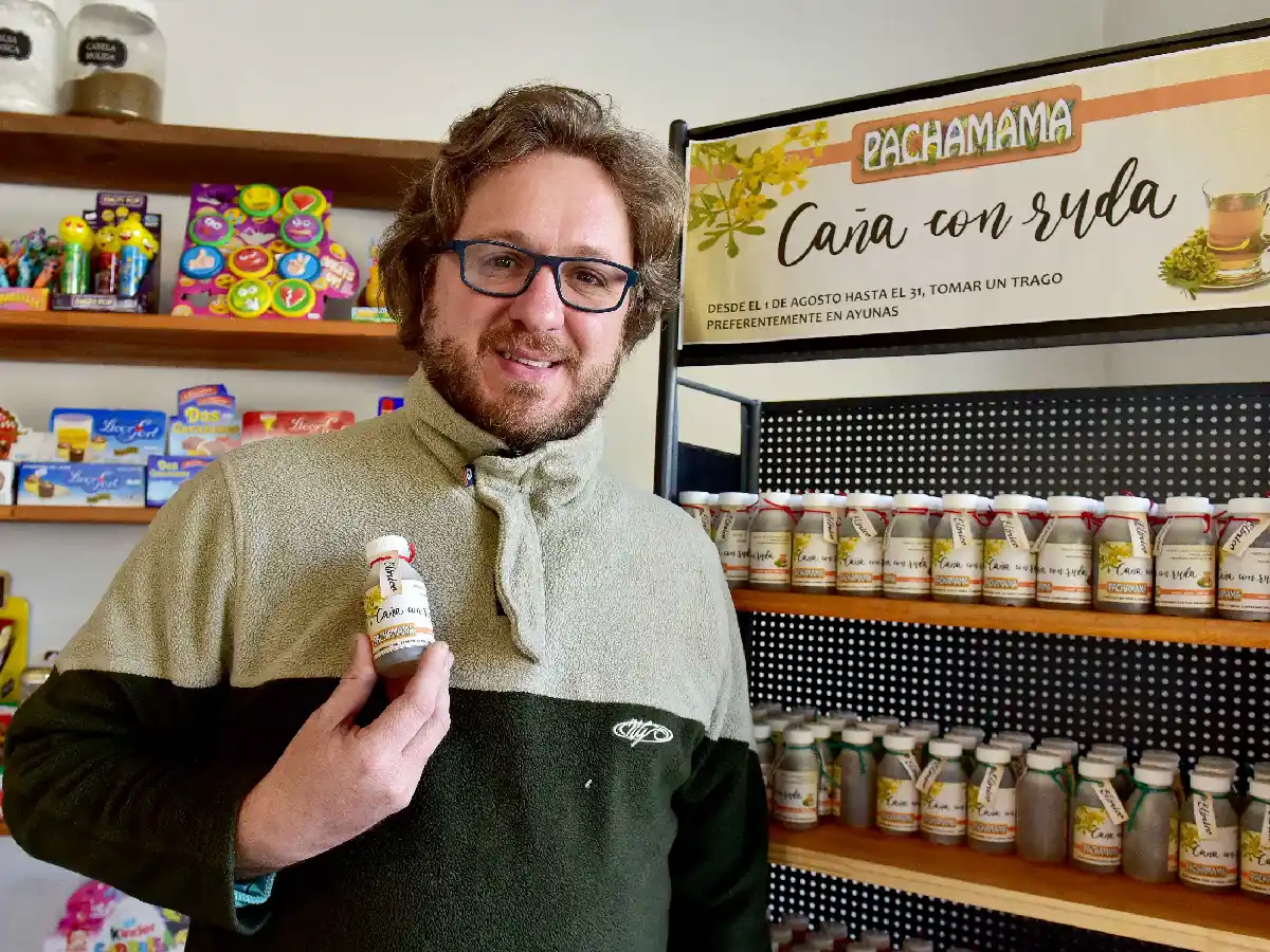 Caña con ruda: cómo se toma y cuál es el origen de la tradición del 1° de agosto