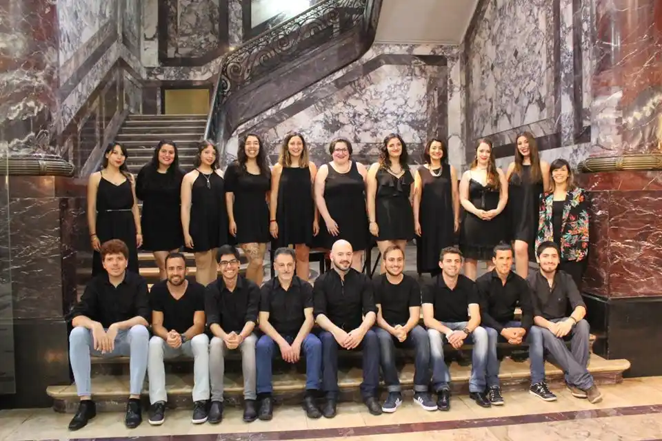 El grupo vocal “Aeris” canta en “Noviembre en Necochea”