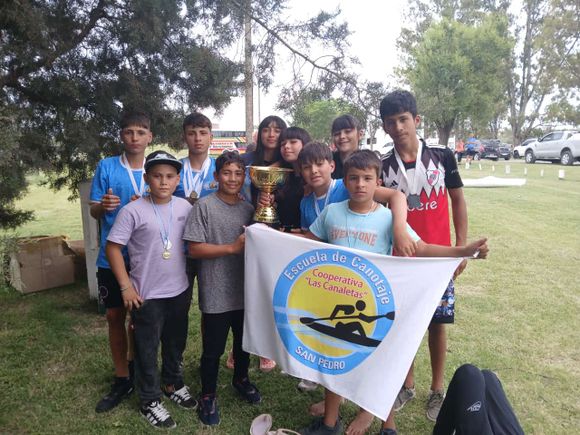 Canotaje: gran actuación de Las Canaletas y Náutico en el Campeonato Nacional de Menores