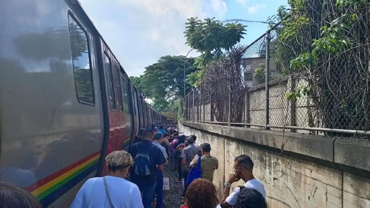 EXPLOSIÓN en Metro de Caño Amarillo este #29Sep