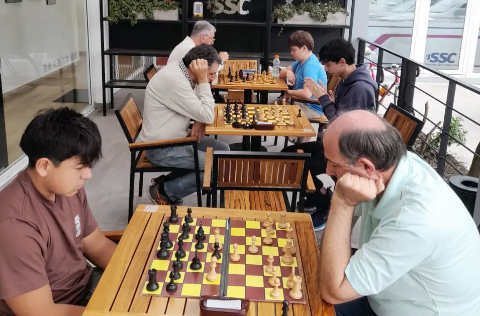 Interesantes. Partidas se disputaron en la primera fecha del certamen ajedrecístico