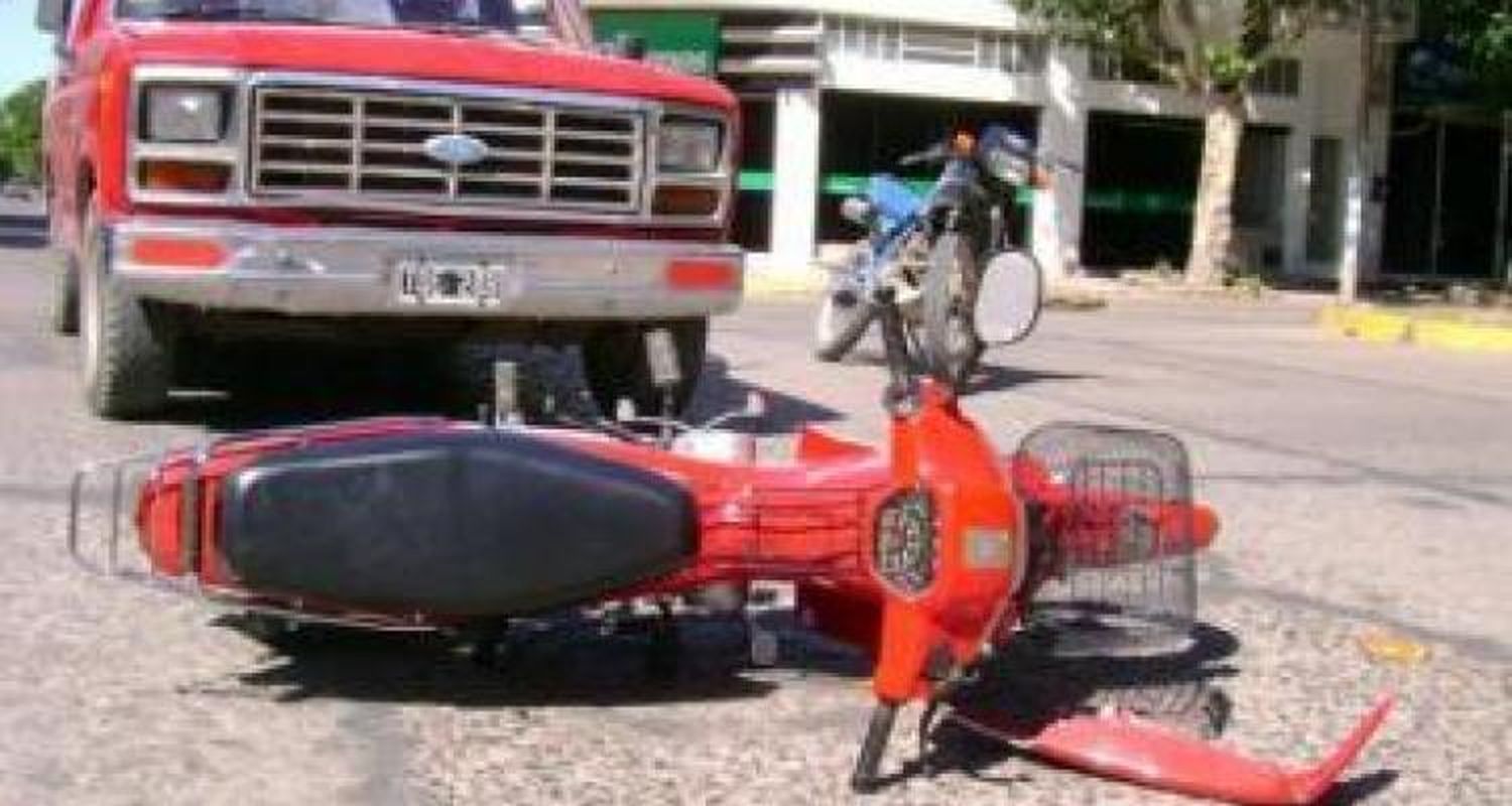230 pesos por no usar casco