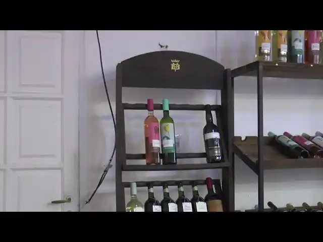 Desvalijaron una barbería y vinoteca de San Jerónimo al 3600