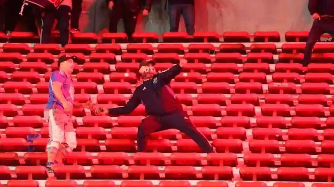 Independiente fue descalificado de la Sudamericana tras los incidentes en el partido contra U de Chile.