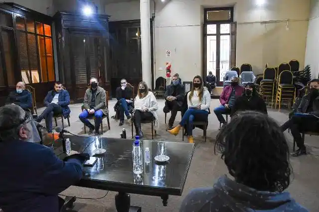 El Ejecutivo expuso ante concejales sobre la ubicación de la nueva terminal de ómnibus de Paraná