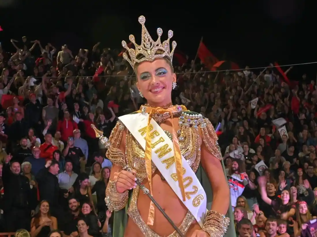 Mary Ann Morrison, candidata de Marí Marí, es la nueva reina del Carnaval del País