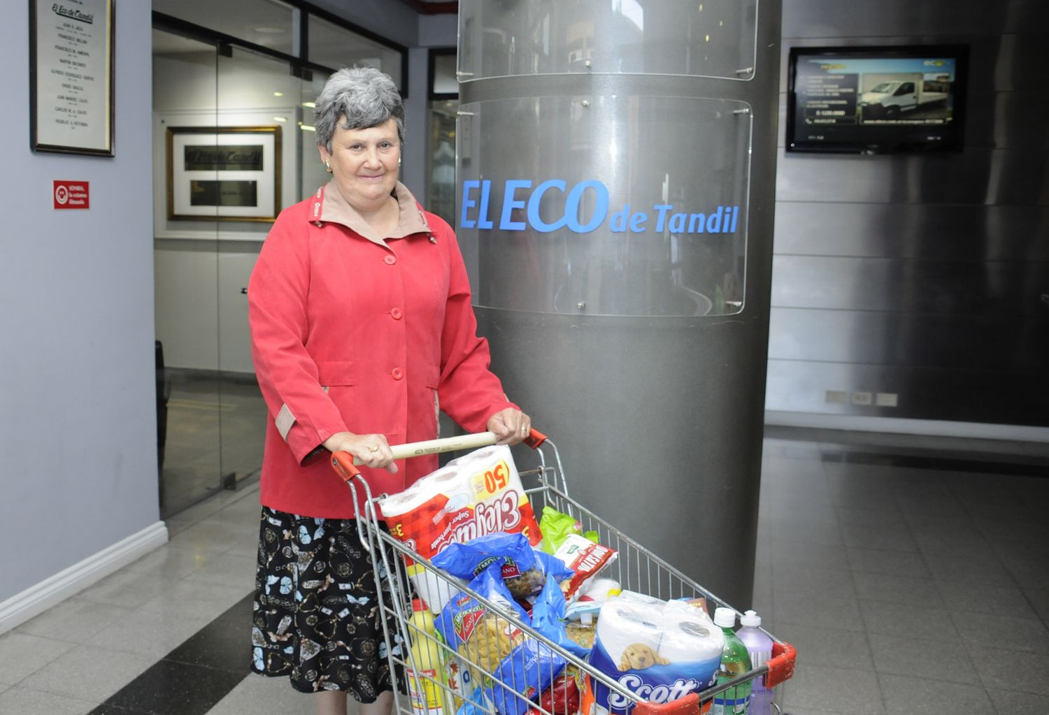 Entregamos otro carro completo de mercadería