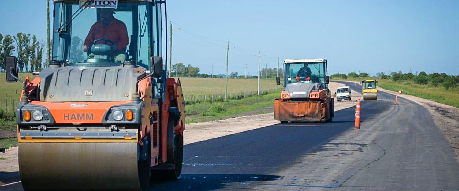 Larroque: avanza la pavimentación en la Ruta Nº 51