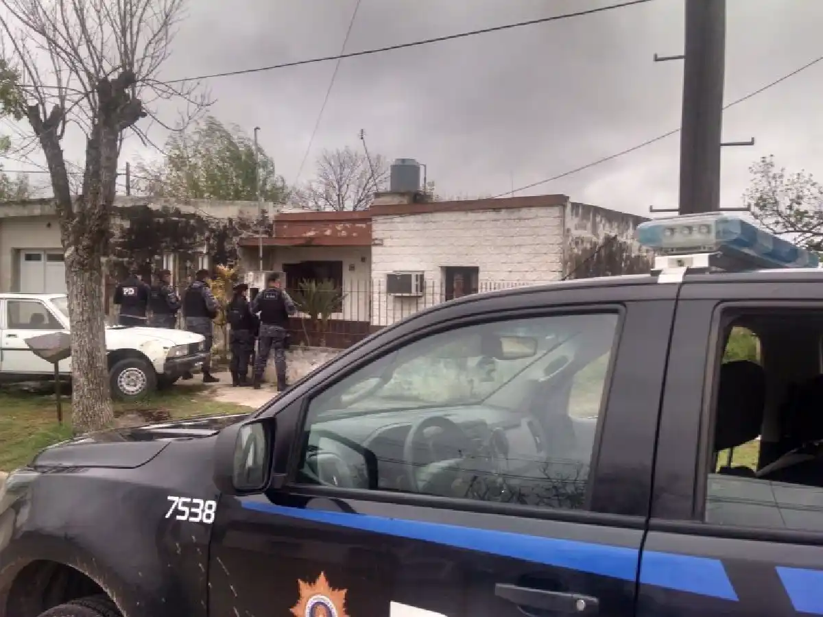 Realizan allanamientos por el ataque al padre de “Pocholito”