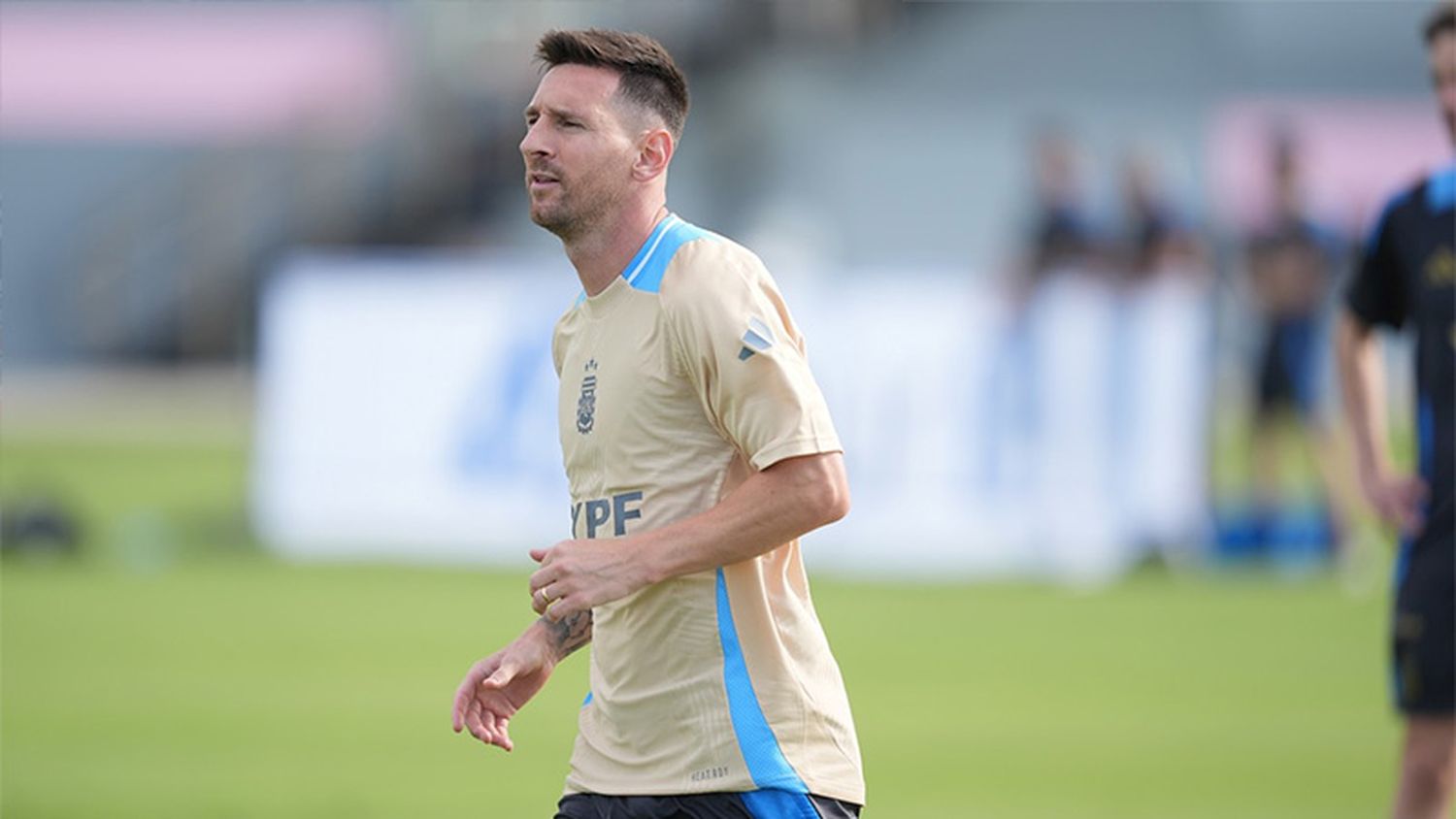 Con Messi de titular, Scaloni define los once para enfrentar a Ecuador