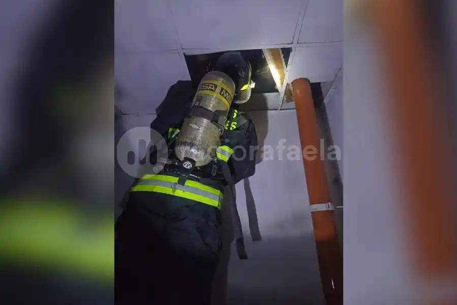 Vieron humo en un depósito de la Terminal de Ómnibus, ¿qué pasó?