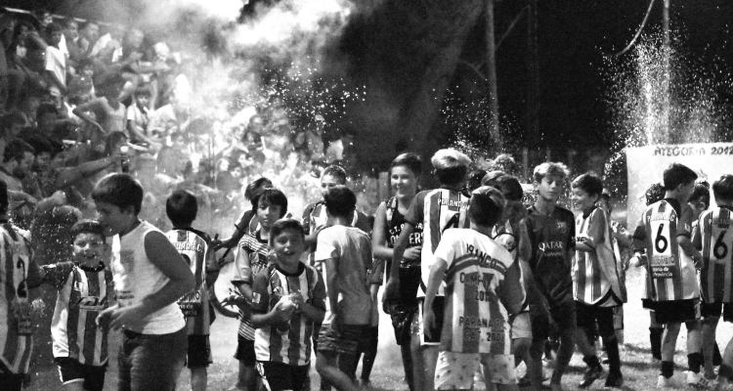 Después  de la piña, el Torneo de Verano cerró con fiesta