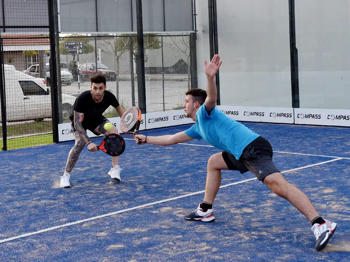 El pádel pide salir del aislamiento y sugiere su propio protocolo