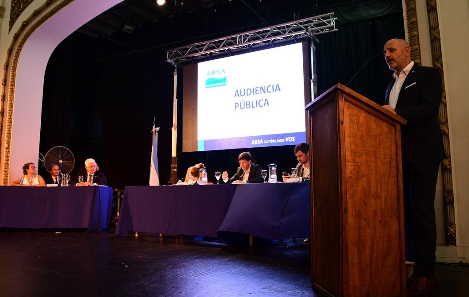 Audiencia pública por aumento en ABSA: Pidió el 38% de incremento