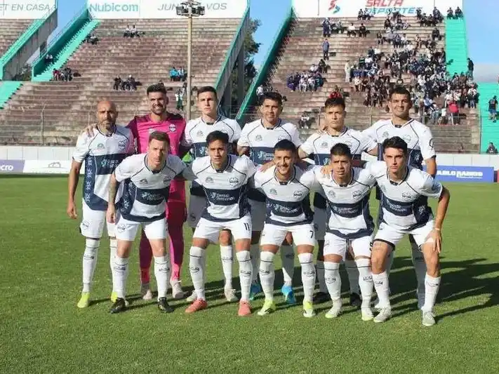 San Martín y Sol de
América juegan el domingo
