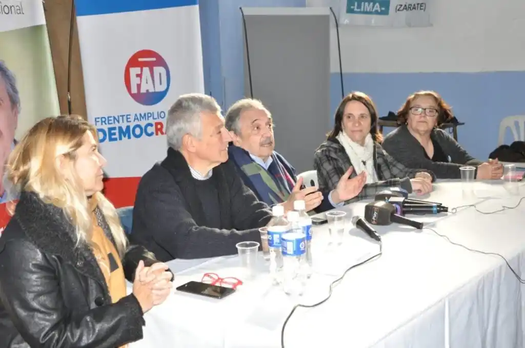 Ricardo Alfonsín llevó su mensaje contra Milei a Zárate junto al Frente Amplio por la Democracia