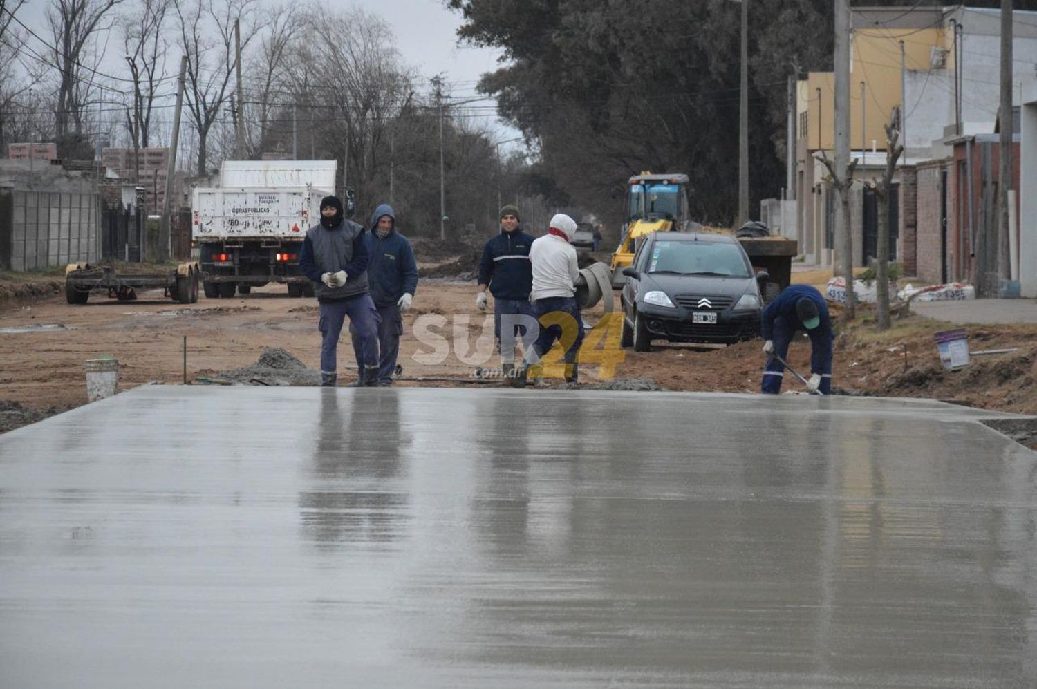 Avanzan las obras de hormigonado y cordón cuneta en Venado Tuerto 