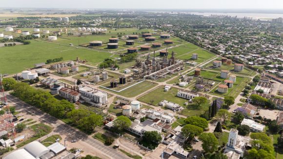 Gobierno de Santa Fe celebra la inversión de YPF para producir SAF en San Lorenzo