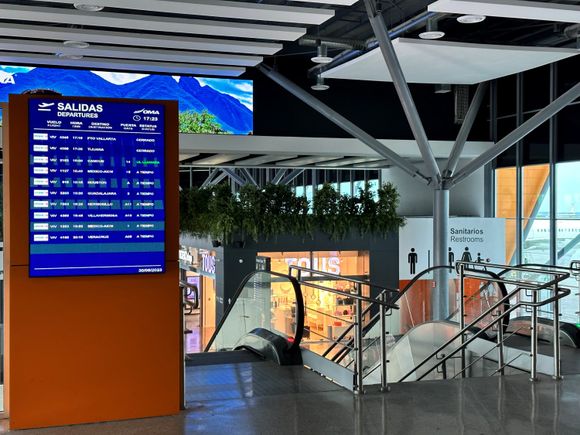 Aeropuerto de Monterrey lanza plataforma con inteligencia artificial para hallar objetos perdidos