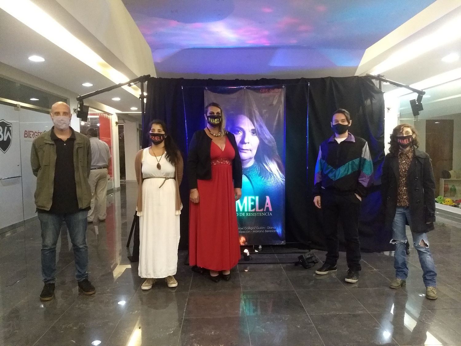 Realizaron una conferencia de prensa y una avant premiere