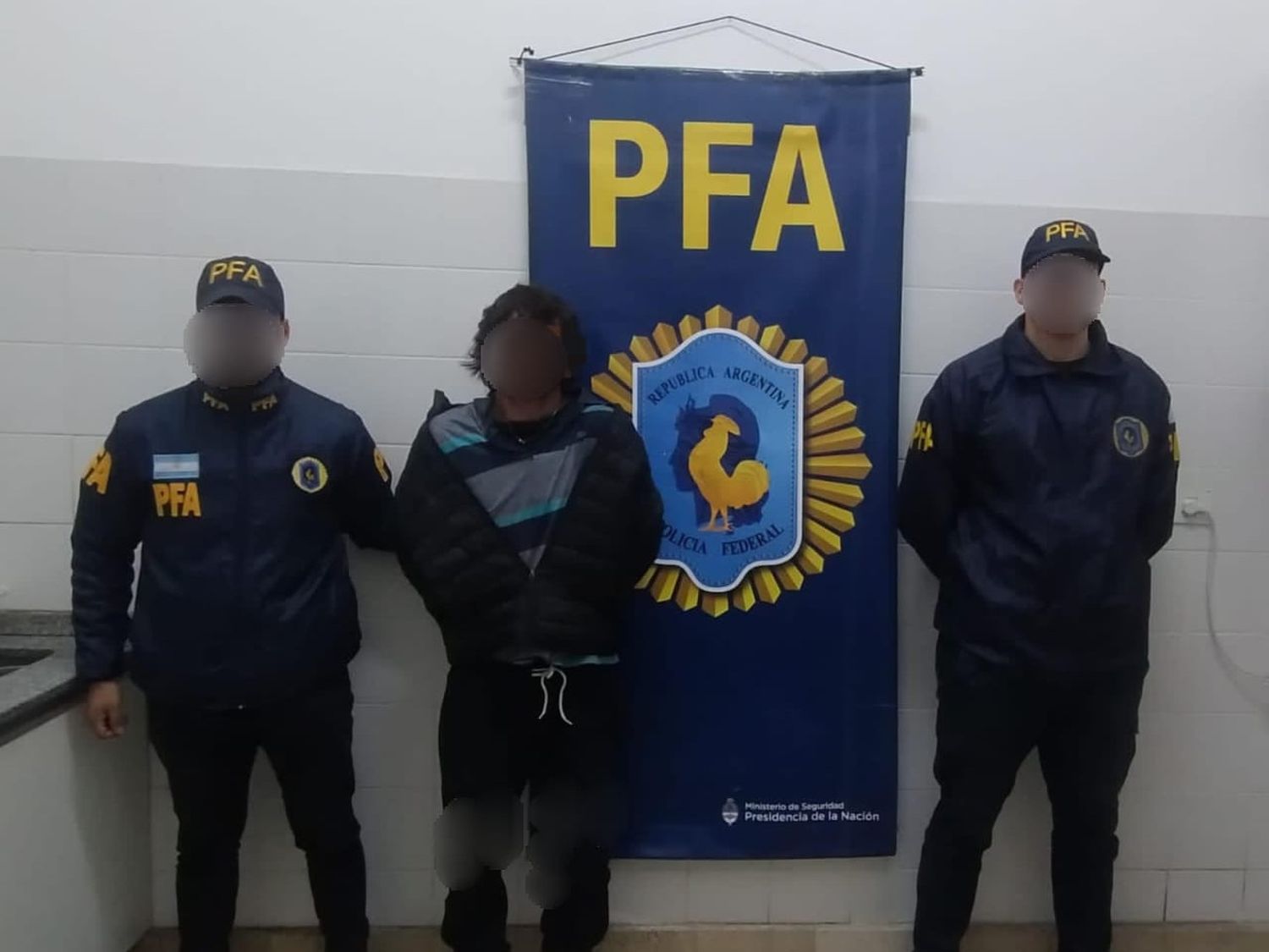 Detuvieron en Rosario a un sospechoso buscado por la Justicia por vender droga.