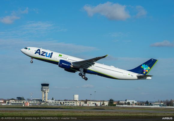 Azul reanuda sus vuelos a Orlando