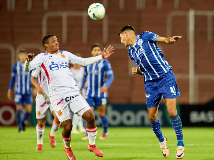 Godoy Cruz igualó y se quedó con el primer lugar