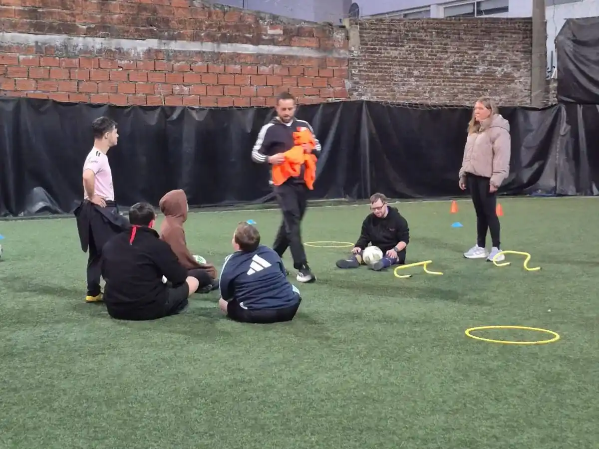 Siete personas de entre 13 y 28 años participan de los entrenamientos.