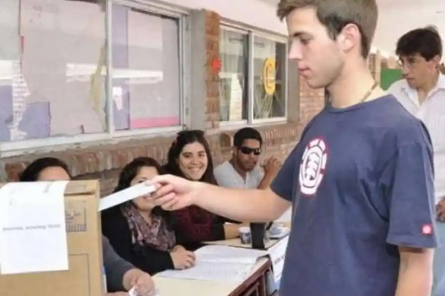 Voto joven en Santa Fe: el procurador de la Corte ratificó su dictamen a favor
