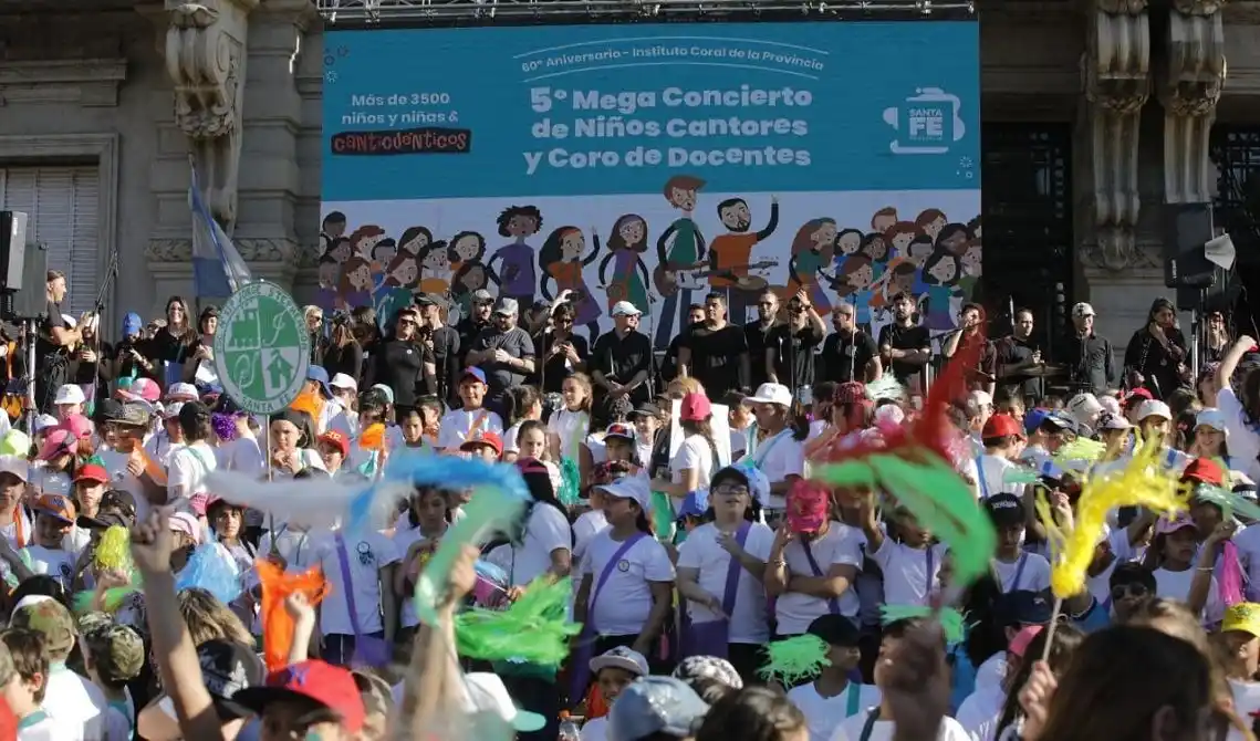 Más de 6000 personas disfrutaron del 5º Mega Concierto