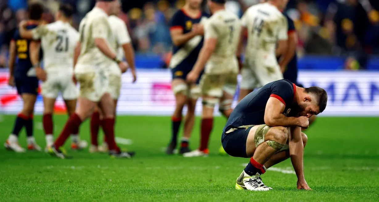 Fue victoria para Inglaterra por 26 a 23. Merecida, por lo hecho más que nada en la primera etapa. Crédito: Reuters/Sarah Meyssonnier