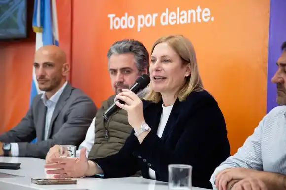 Scaglia encabezó la apertura de sobres para la construcción de la Estación Policial Norte de Rosario