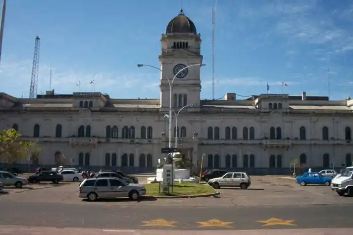 Reducen el trabajo presencial en la administración pública provincial, en Paraná
