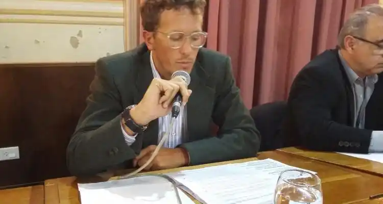 Tras las críticas, afirman que no pagarán el Foro Cambiemos con fondos públicos