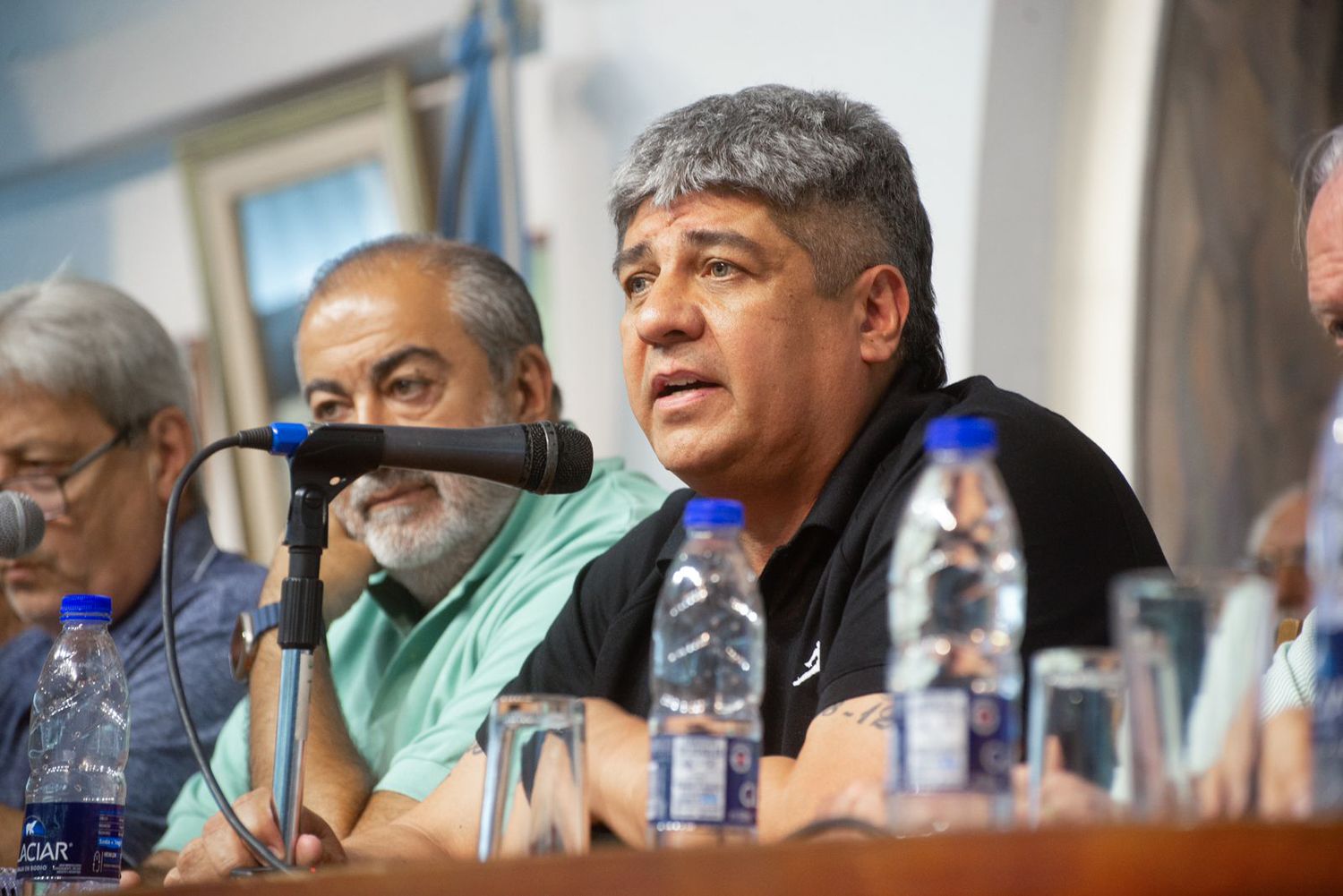 La CGT se declaró en estado de alerta y no descartó realizar otro paro contra Milei