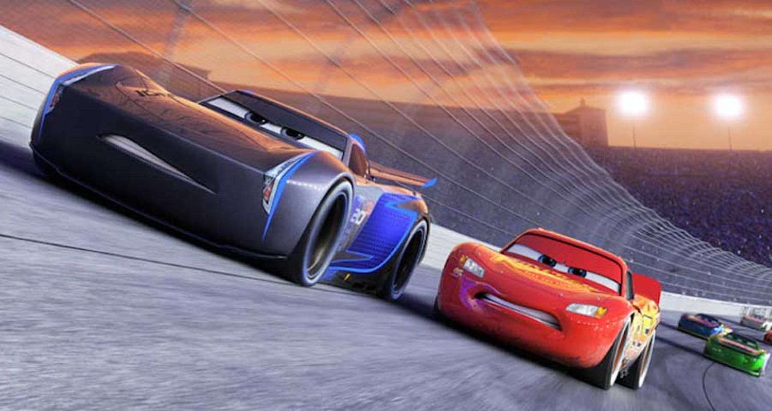 Rayo McQueen vuelve a las pistas