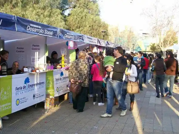 Se convoca a artesanos y emprendedores