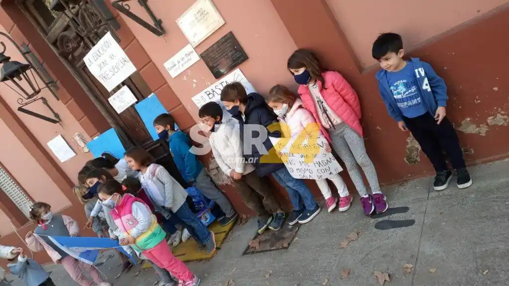 Padres venadenses enviaron una carta a las autoridades provinciales para que abran las escuelas