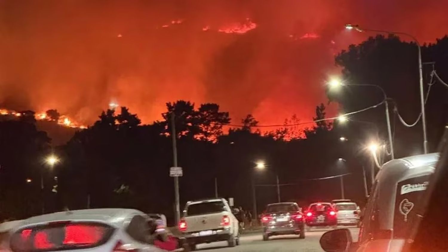 Las 10 imágenes del incendio en las sierras de Tandil