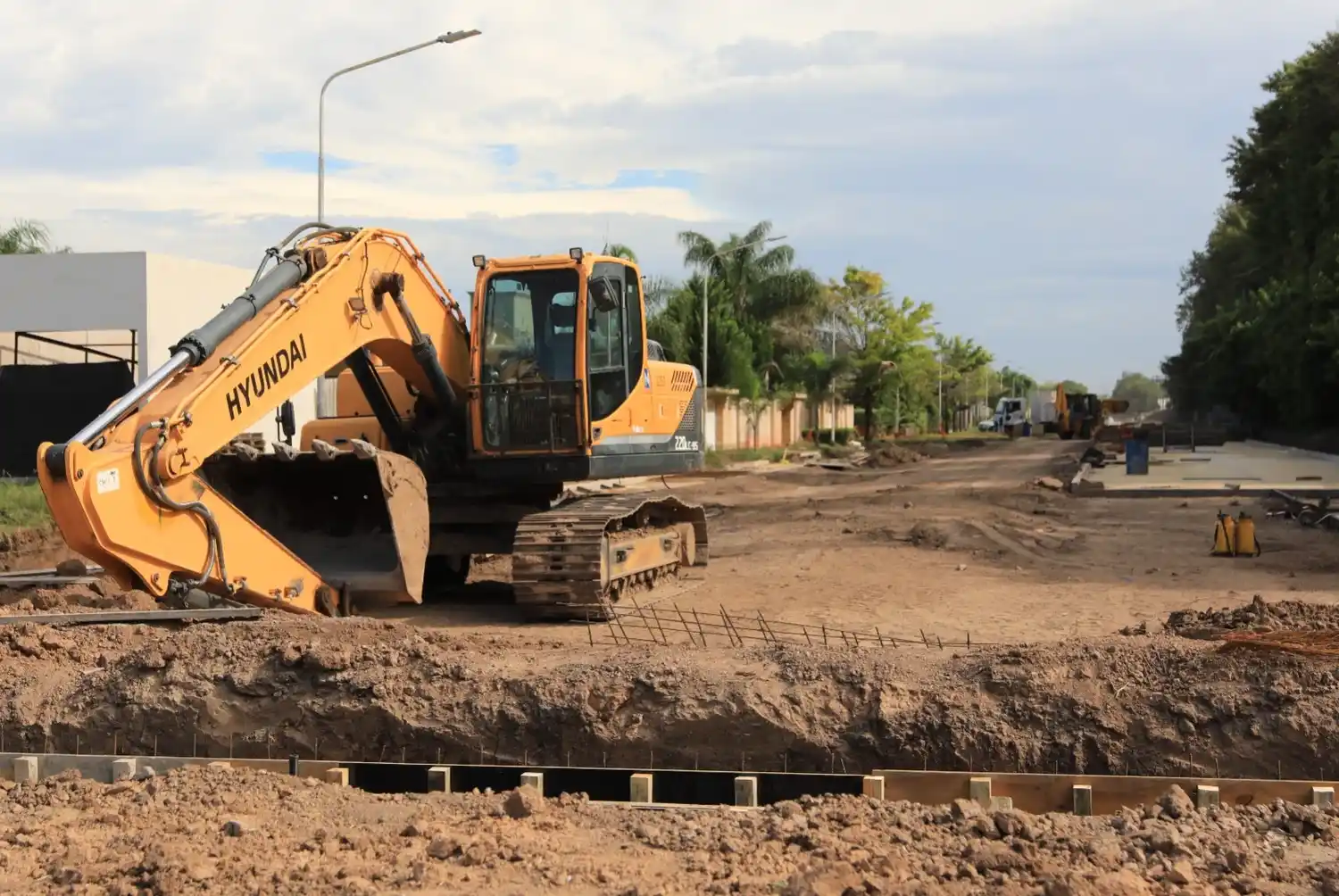 “No es una promesa, es una obra que comienza”: Viotti anunció el inicio del Plan de Pavimentación
