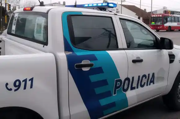 Un menor de edad intentó ingresar por una ventana al conservatorio de música y fue aprehendido a las pocas cuadras