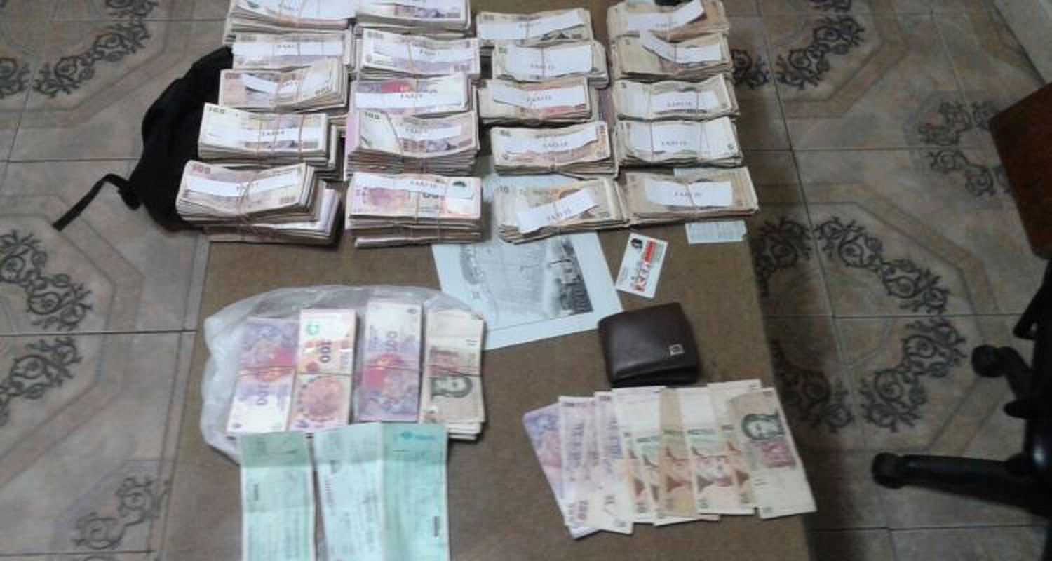 Accidente en ruta 9: Buscan determinar la “procedencia” del dinero encontrado en la camioneta que chocó en el kilómetro 174