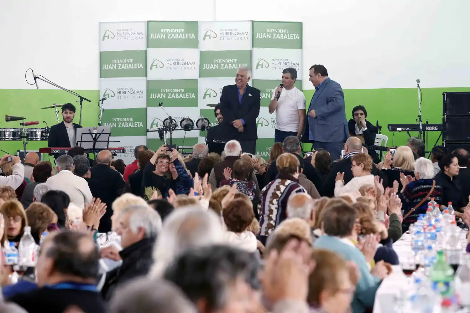 El Intendente Zabaleta celebró el Día del Jubilado en Hurlingham