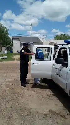 Hizo dedo y les robó 3600 pesos cuando  bajó: lo detuvieron