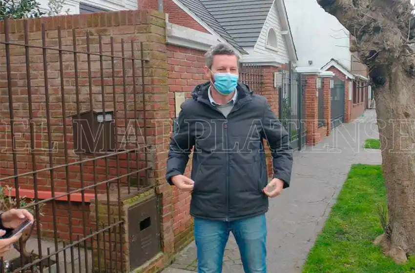 Muro, tras emitir el sufragio: "Que los ciudadanos voten, el protocolo está bien hecho"