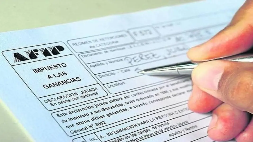 El Gobierno subió el piso de Ganancias y ahora alcanzará a quienes ganen más de $700.875